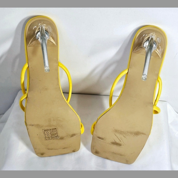 Size 8.5 Bold Yellow Square Toe Heels with Clear Stiletto - Picture 5 of 6